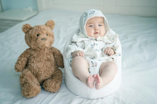 河南宝宝吃不饱母乳的症状